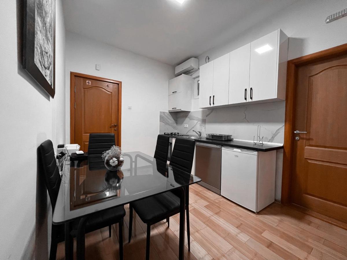 Stan Na Dan Sebastijan Lägenhet Banja Luka Exteriör bild