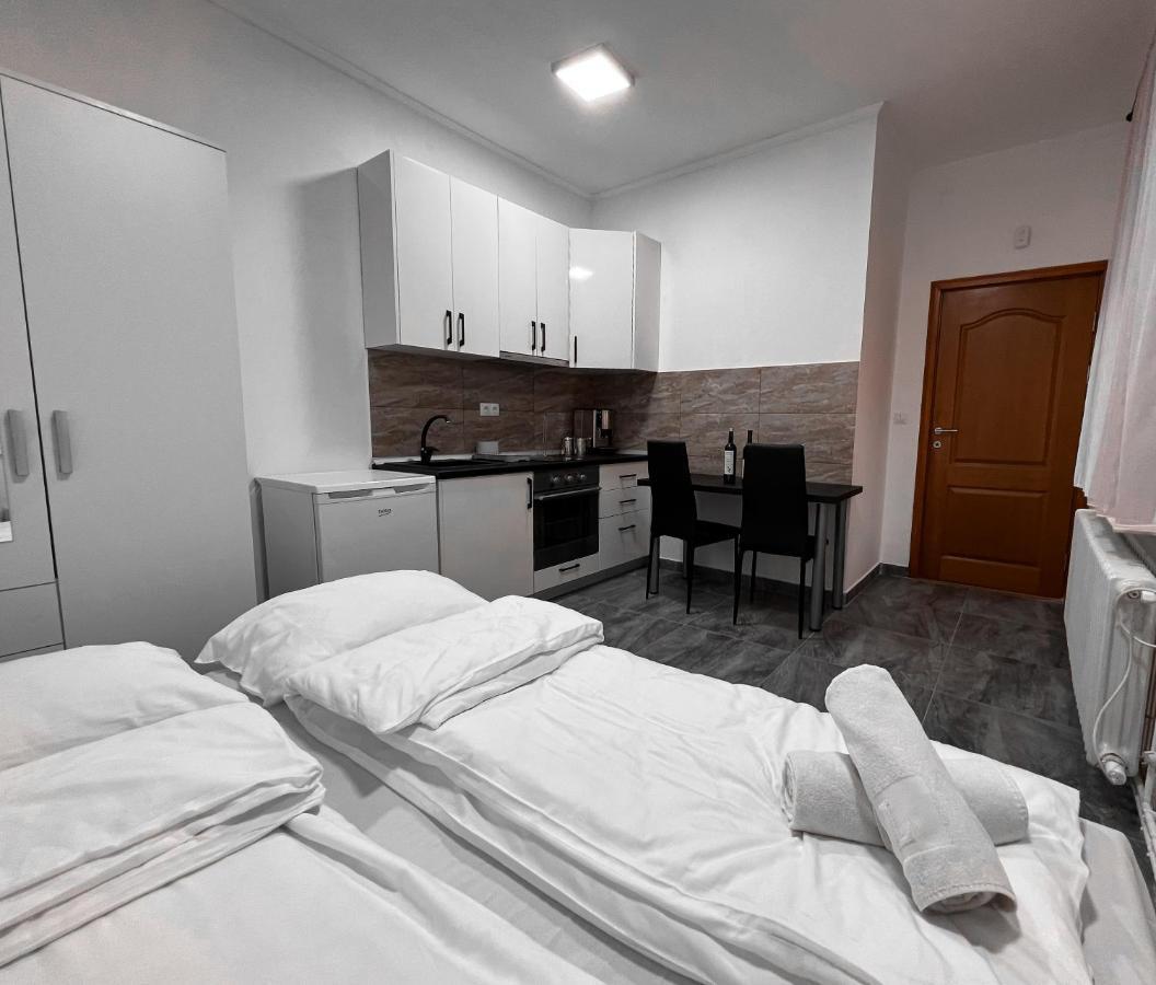 Stan Na Dan Sebastijan Lägenhet Banja Luka Exteriör bild